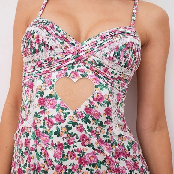 ๐HOST PICK ๐ NWT For Love and Lemons ๐ Heart Bloom Slip Dress - Picture 3 of 6